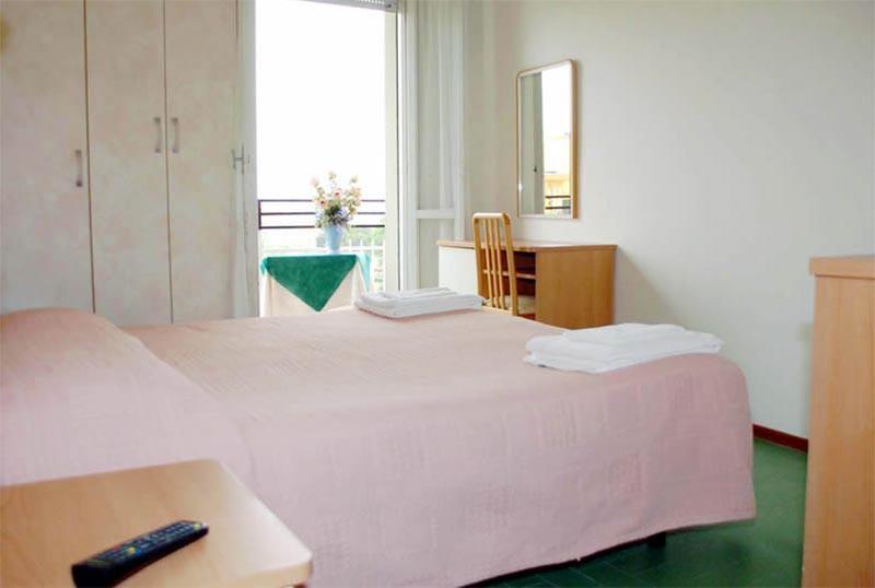 Hotel Bacco Rimini Eksteriør bilde